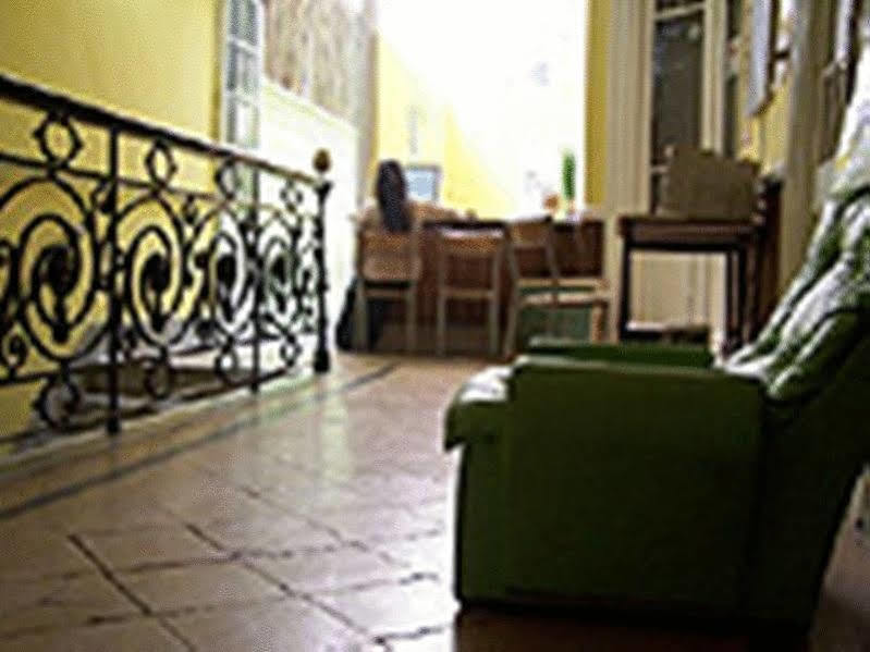 Hostel Downtownmate Buenos Aires Bagian luar foto